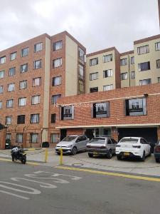 Apartamento de 3 alcobas en venta en Aures Costa Azul, Bogotá, 56 m² · foto 16 de 18