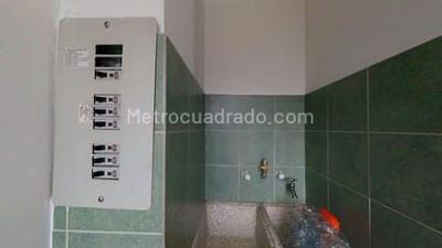 Apartamento de 3 alcobas en venta en Altamonte, Bogotá, 68 m² · foto 11 de 20