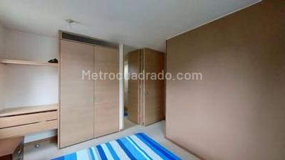 Apartamento de 3 alcobas en venta en Altamonte, Bogotá, 68 m² · foto 4 de 20