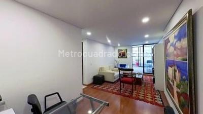 Apartamento de 2 alcobas en venta en Chico El Lago, Bogotá, 95 m² · foto 10 de 20