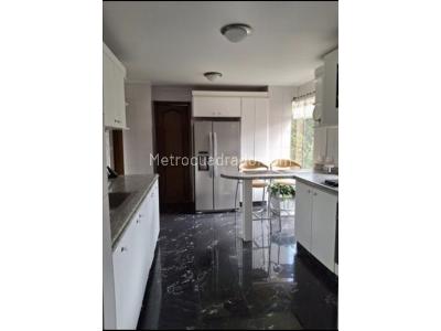Apartamento de 3 alcobas en arriendo en Provenza/ Gratamira, Bogotá, 205 m² · foto 11 de 20