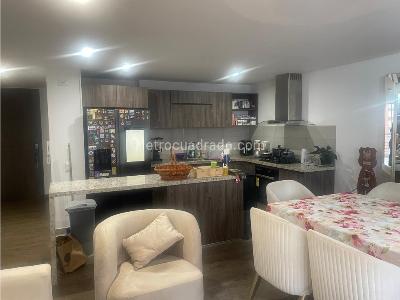 Apartamento en venta en La Felicidad, Bogotá · foto 3 de 11