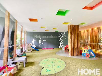 Apartamento de 3 alcobas en venta en Parque Del Virrey, Bogotá, 189 m² · foto 18 de 19