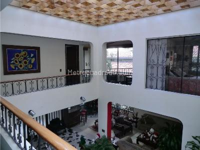 Casa de 5 alcobas en venta en Rincon De Santa Barbara Reservado, Bogotá, 600 m² · foto 12 de 20