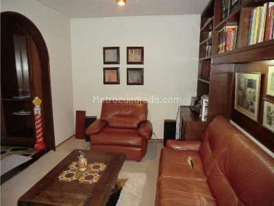 Casa de 5 alcobas en venta en Rincon De Santa Barbara Reservado, Bogotá, 600 m² · foto 14 de 20