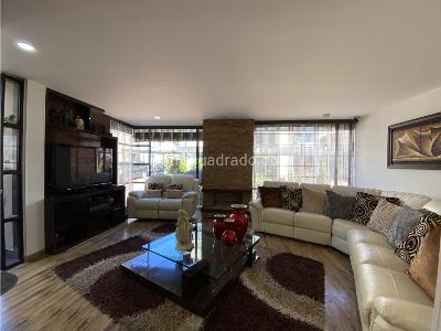 Casa de 5 alcobas en venta en Club House, Chía, 190 m² · foto 2 de 18