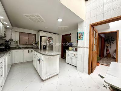 Casa de 5 alcobas en venta en Chia, Chía, 310 m² · foto 8 de 20