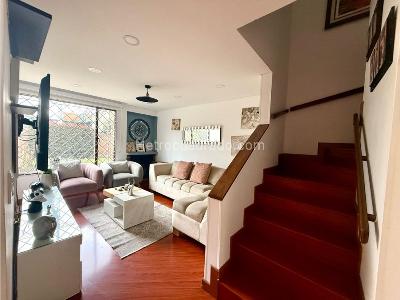 Casa en venta en Avenida Pradilla, Chía · foto 2 de 16