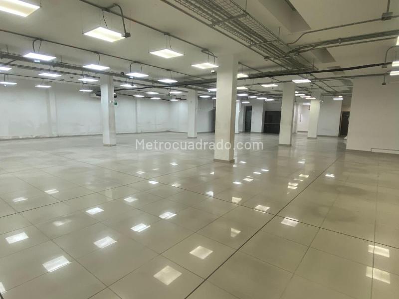 Edificio de Oficinas en Arriendo, EL TOBERIN, Bogotá D.C. - Vista 2