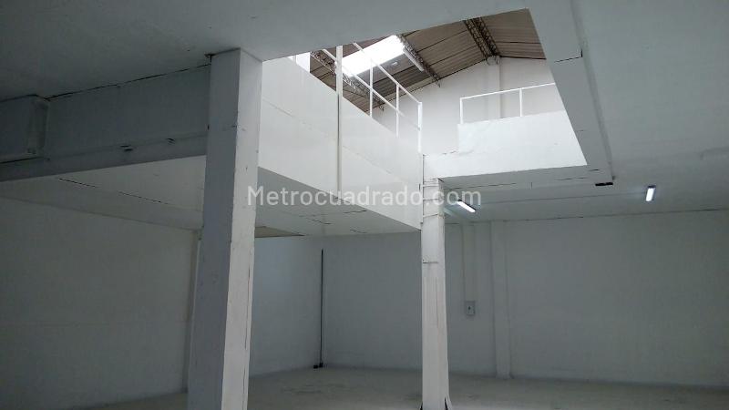 Bodega en Arriendo, EL CARVAJAL, Bogotá D.C. - Widok 2
