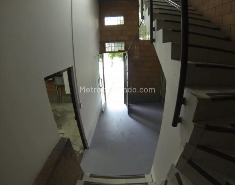 Bodega en Arriendo, ZONA INDUSTRIAL MONTEVIDEO, Bogotá D.C. - Más