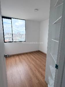 Apartamento de 3 alcobas en venta en Zona Industrial Montevideo, Bogotá, 68 m² · foto 4 de 20
