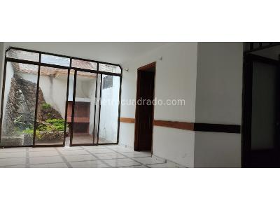 Casa de 5 alcobas en arriendo en Villavicencio, Villavicencio, 450 m² · foto 4 de 13