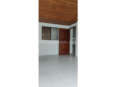 Casa de 5 alcobas en arriendo en Villavicencio, Villavicencio, 450 m² · foto 6 de 13