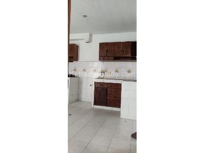 Casa de 5 alcobas en arriendo en Villavicencio, Villavicencio, 450 m² · foto 10 de 13