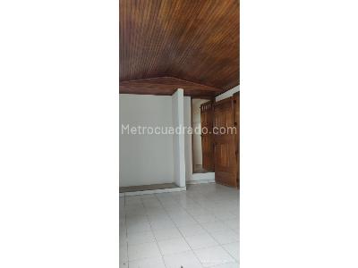 Casa de 5 alcobas en arriendo en Villavicencio, Villavicencio, 450 m² · foto 11 de 13