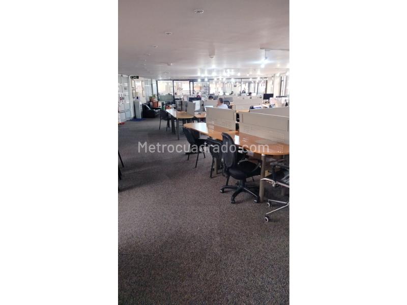Oficina en Venta, Quinta Camacho, Bogotá D.C. - Más
