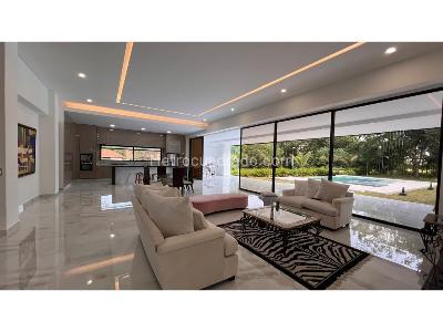 Casa de 5 alcobas en venta en Cairo, Villavicencio · foto 3 de 15