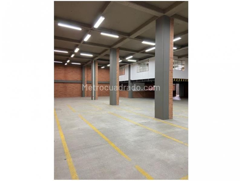 Bodega en Arriendo, Puente Aranda, Bogotá D.C. - Más