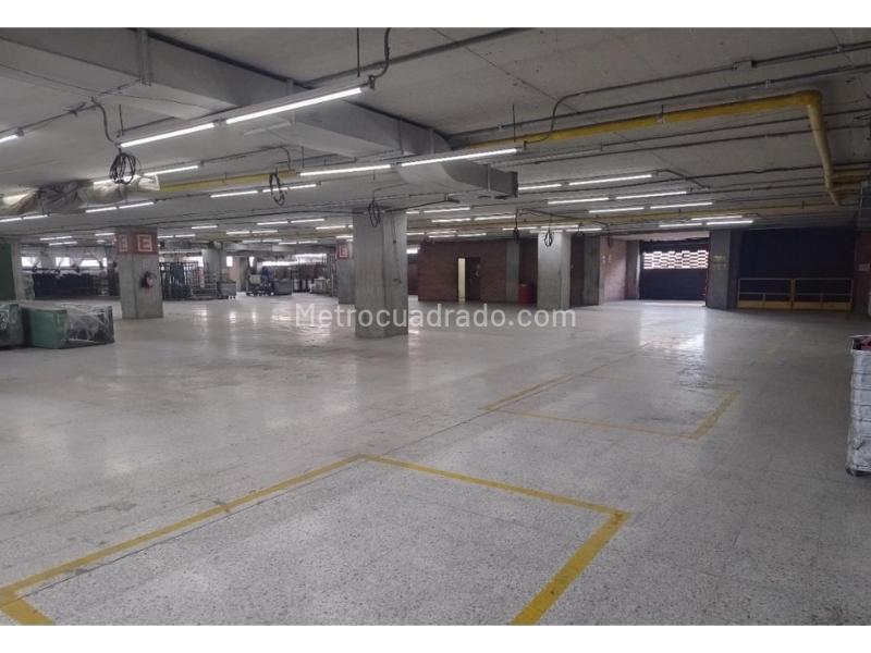 Bodega en Arriendo, Montevideo, Bogotá D.C. - Más