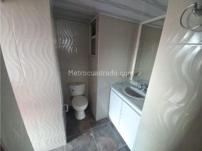 Apartamento de 3 alcobas en venta en Cedritos, Bogotá, 185 m² · foto 4 de 16