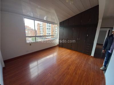 Apartamento de 3 alcobas en venta en Cedritos, Bogotá, 185 m² · foto 5 de 16