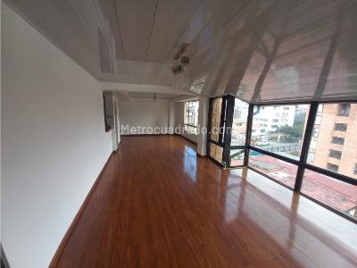 Apartamento de 3 alcobas en venta en Cedritos, Bogotá, 185 m² · foto 13 de 16