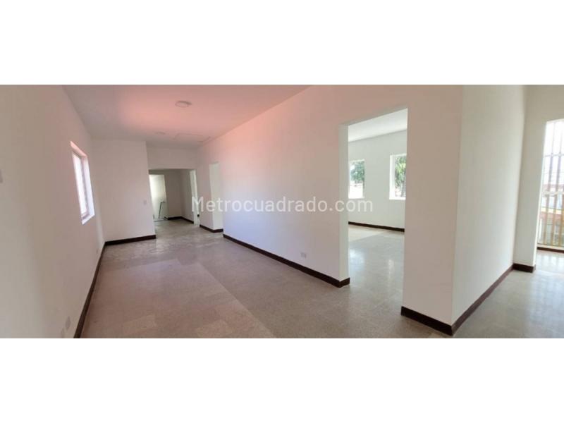 Local Comercial en Arriendo, Pereira, Pereira - Más