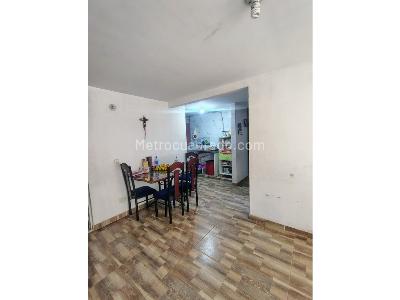 Apartamento de 2 alcobas en venta en Terreros, Soacha, 43 m² · foto 2 de 18