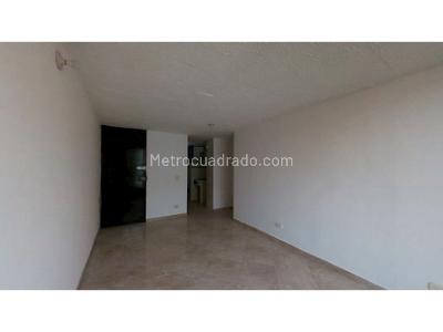 Apartamento de 3 alcobas en venta en Parque Campestre, Soacha, 55 m² · foto 2 de 20