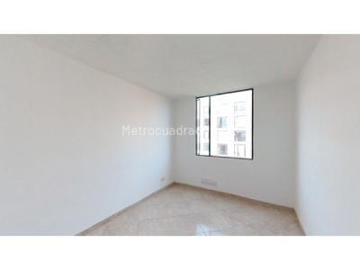 Apartamento de 3 alcobas en venta en Parque Campestre, Soacha, 55 m² · foto 13 de 20