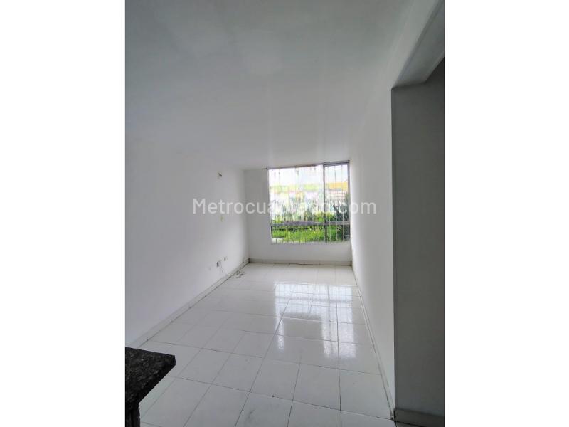 Piso – Soacha, Industrial Salitre, Comuna Compartir - Vista 2