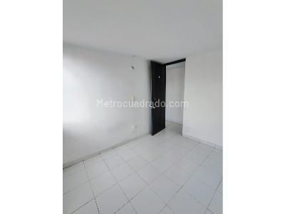 Apartamento de 3 alcobas en venta en Altico, Soacha, 59 m² · foto 9 de 20