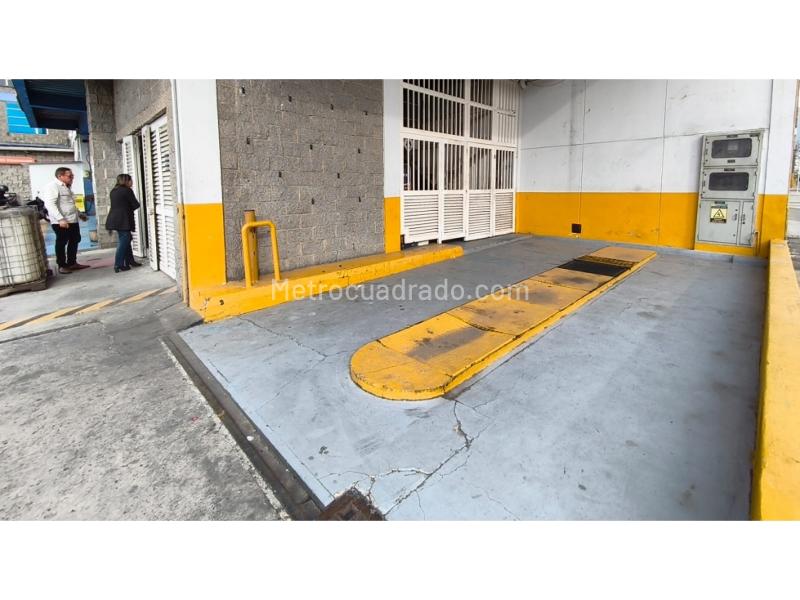 Local Comercial en Arriendo, Puente Aranda, Bogotá D.C. - Vista 2
