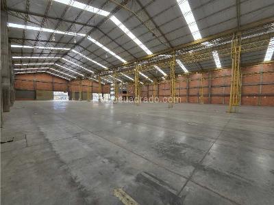 Bodega en Arriendo, Montevideo, Bogotá D.C.