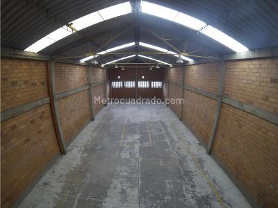 Bodega en Arriendo, Montevideo, Bogotá D.C.