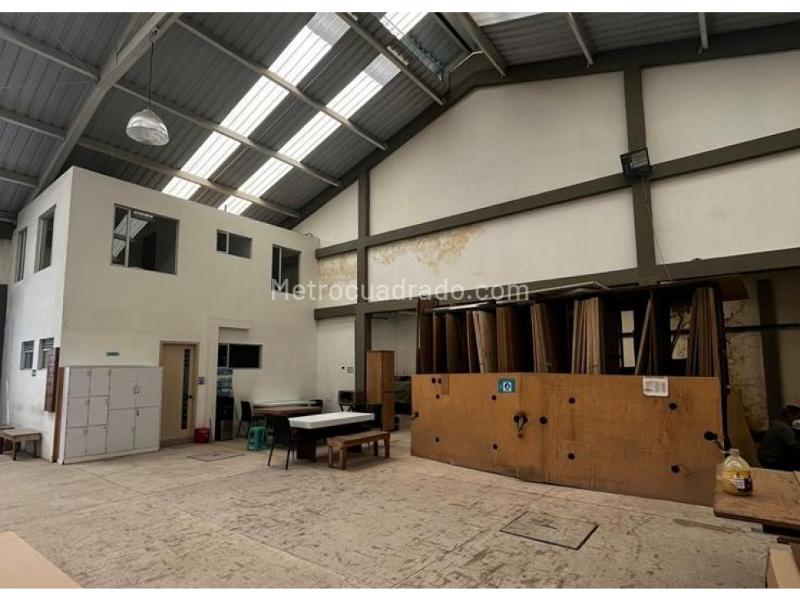 Bodega en Venta, Alamos, Bogotá D.C. - Más