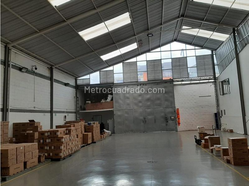 Bodega en Arriendo, Colina Campestre, Bogotá D.C. - Más