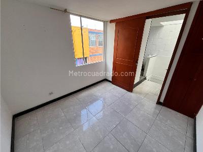 Casa de 2 alcobas en venta en Soacha, Soacha, 53 m² · foto 6 de 11