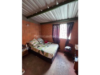 Casa de 2 alcobas en venta en Compartir, Soacha, 52 m² · foto 10 de 20