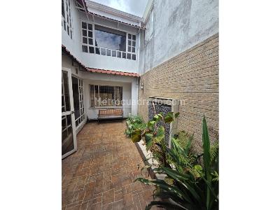 Casa de 5 alcobas en venta en Modelia, Bogotá, 400 m² · foto 12 de 20