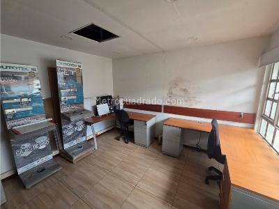 Casa de 5 alcobas en venta en Modelia, Bogotá, 400 m² · foto 18 de 20