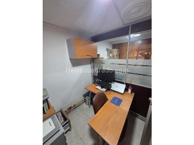 Casa de 5 alcobas en venta en Modelia, Bogotá, 400 m² · foto 2 de 20