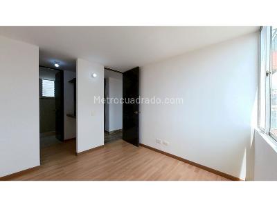 Apartamento de 3 alcobas en venta en Terreros, Soacha, 59 m² · foto 10 de 20