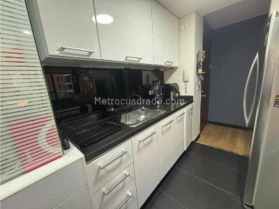 Apartamento de 3 alcobas en venta en Pontevedra, Bogotá, 106 m² · foto 10 de 19