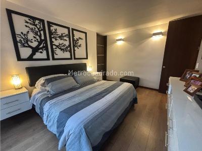Apartamento de 3 alcobas en venta en Pontevedra, Bogotá, 106 m² · foto 14 de 19