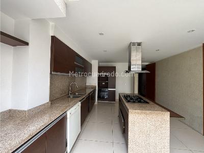 Casa en arriendo en San Simon, Bogotá · foto 3 de 20