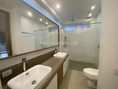 Apartamento de 3 alcobas en venta en Santa Teresita, Cali, 250 m² · foto 19 de 20
