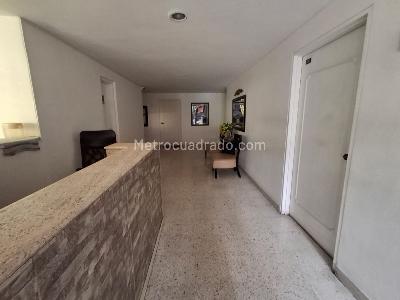 Apartamento de 2 alcobas en venta en Granada, Cali, 95 m² · foto 13 de 13