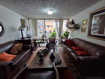 Apartamento de 2 alcobas en venta en Granada, Cali, 95 m² · foto 3 de 13